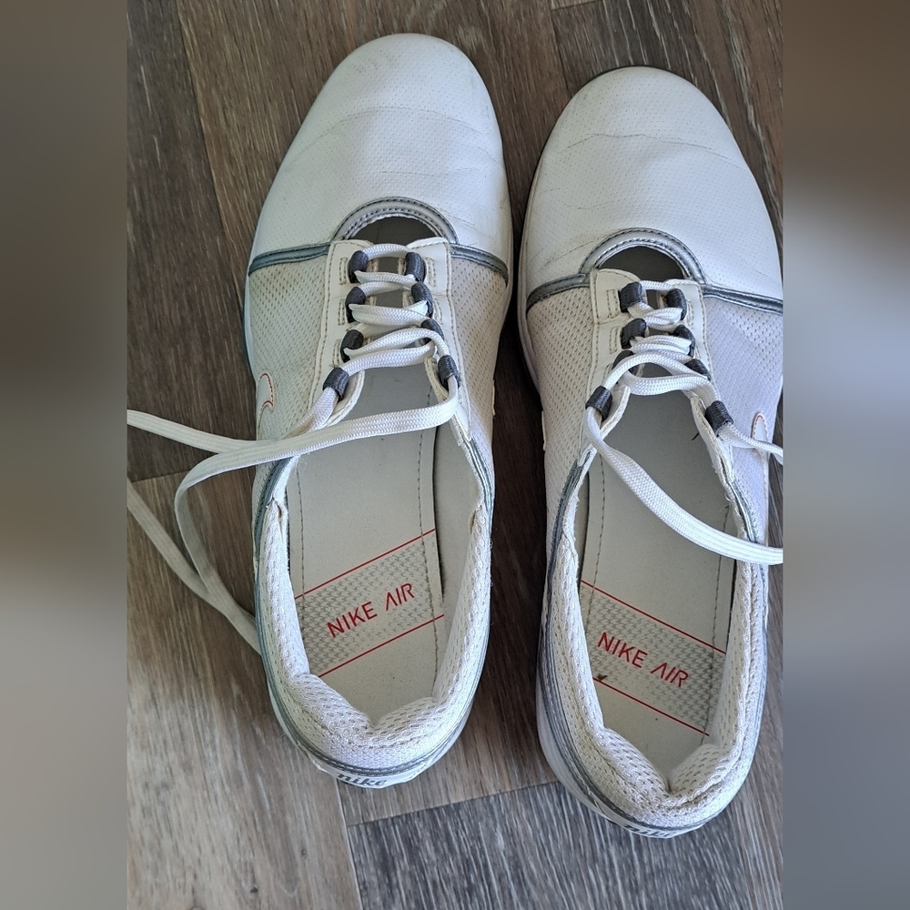 NIKE AIR Womens 317620-111 TAC Traction at Contact Golf Shoes Size 9 White Red - Picture 3 of 11